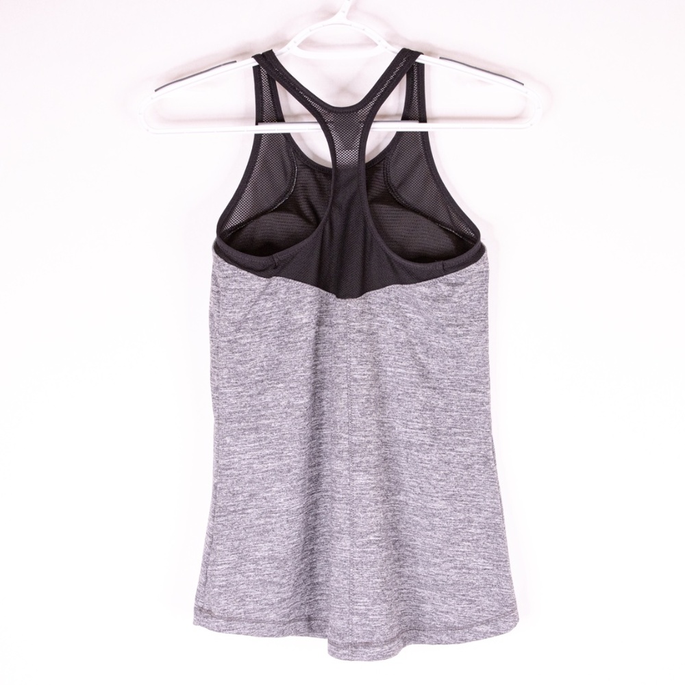 Old Navy Active Racer Back Athletic Tank T Shirt With Built-in Padded Shelf Bra. - Picture 2 of 5